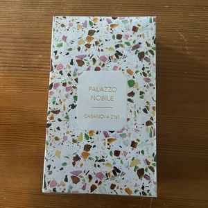 Sealed - Valmont Casanova 2161